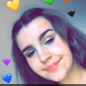 Meet your Posher, Chloe